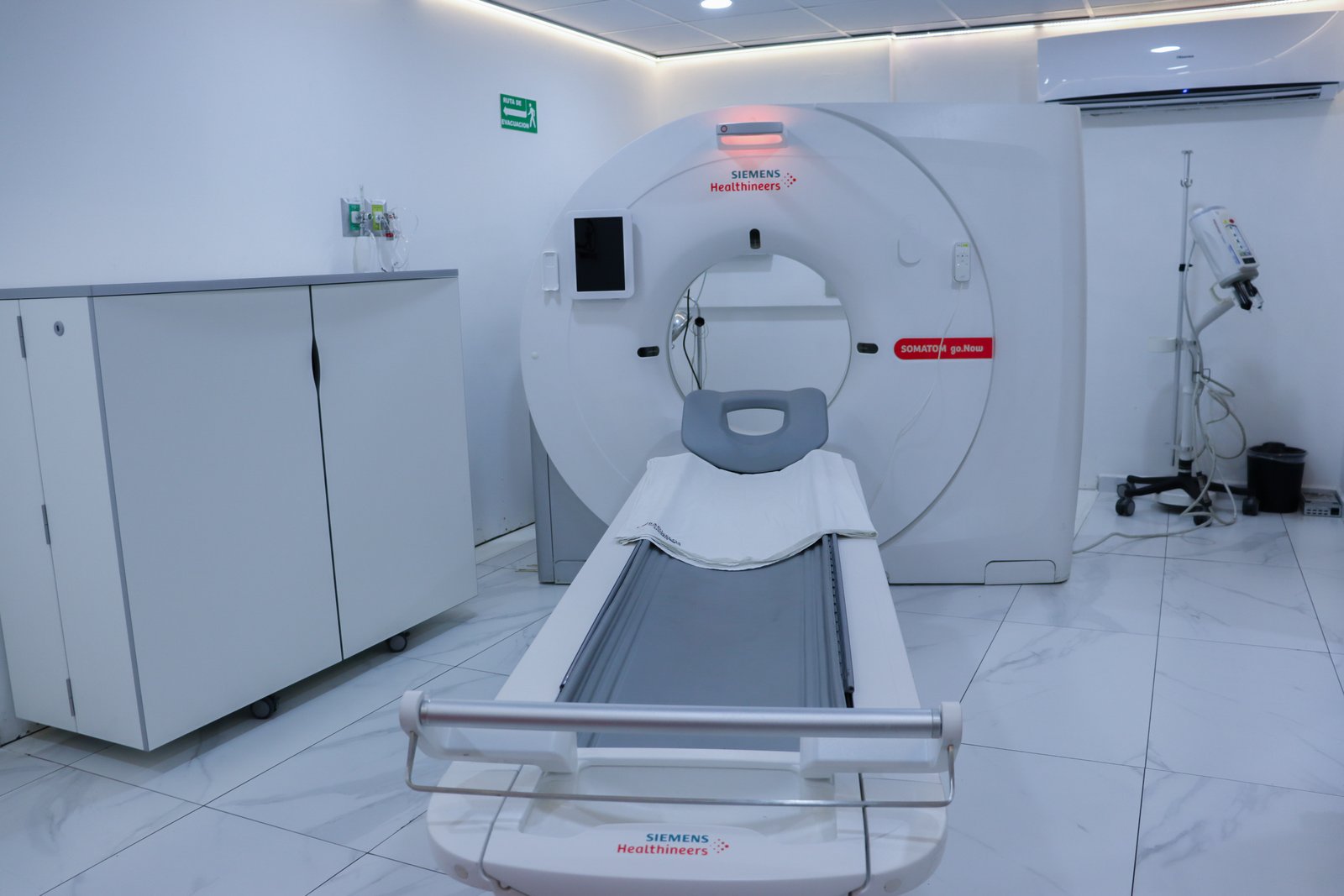 Equipo de Tomografía Computada